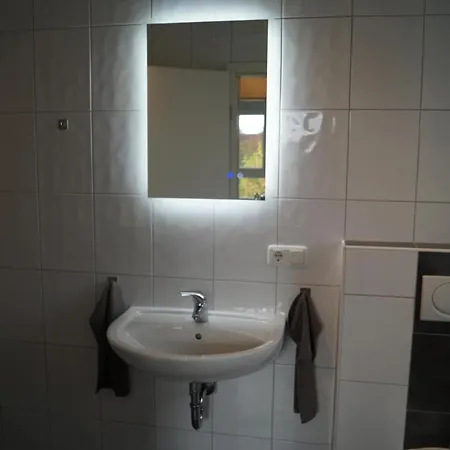 Charmante Mit Eigenem Garten In Der Naehe Wuerzburg Zellingen