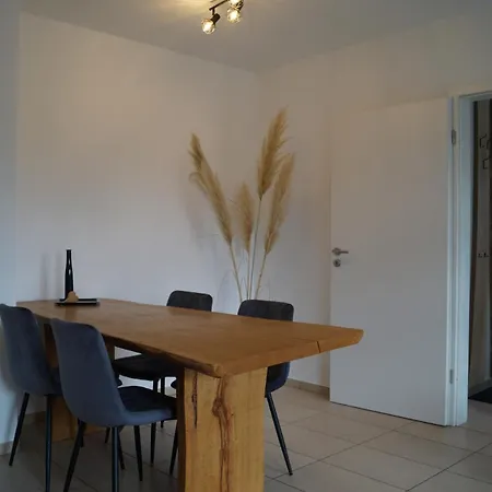 Charmante Mit Eigenem Garten In Der Naehe Wuerzburg * Zellingen