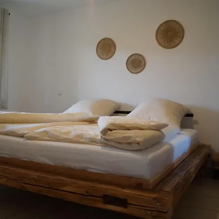 Apartment Charmante Mit Eigenem Garten In Der Naehe Wuerzburg Zellingen