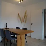 Charmante Mit Eigenem Garten In Der Nähe Würzburg * Zellingen