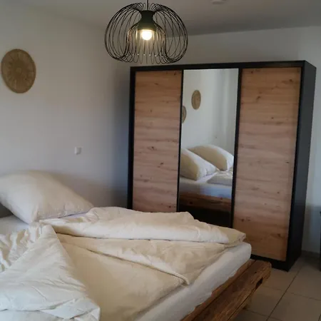 Apartment Charmante Mit Eigenem Garten In Der Nähe Würzburg